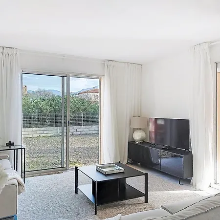 By Interhome Villa *